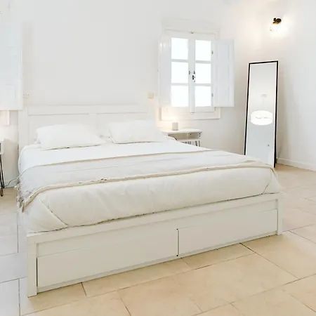 3-room Family With Massive Pool, Location, Seconds From Cliff! Semesterbostad Imerovigli (Santorini)